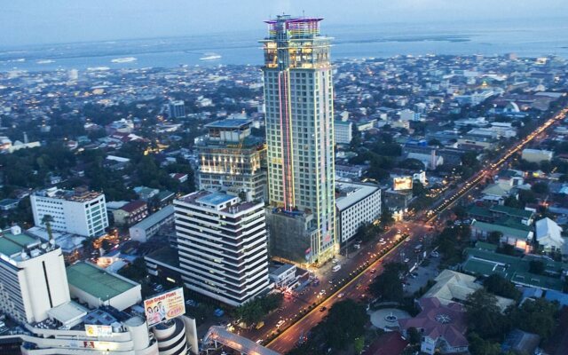 Crown Regency Hotel and Towers