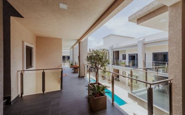 Waykiri Luxury Apartment, Unit A-13
