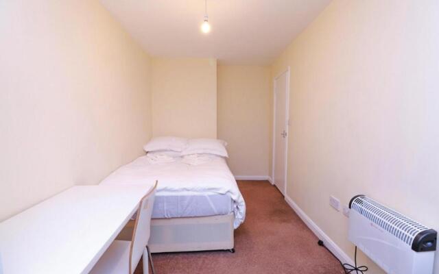 Cosy 2BD Flat Lincoln City Centre Sleeps 3