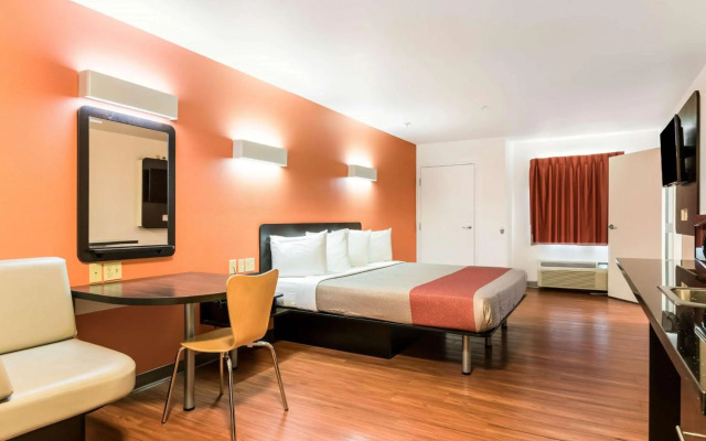 Motel 6 Wilkes Barre, PA - Arena