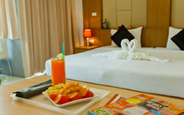 Hallo Patong Hotel & Restaurant