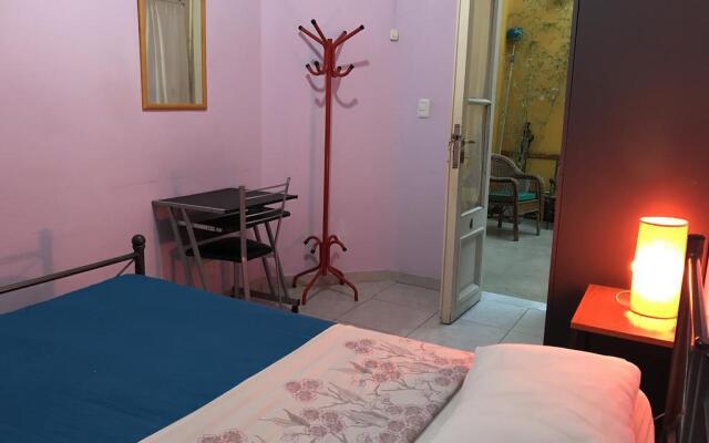 Reina Madre Hostel