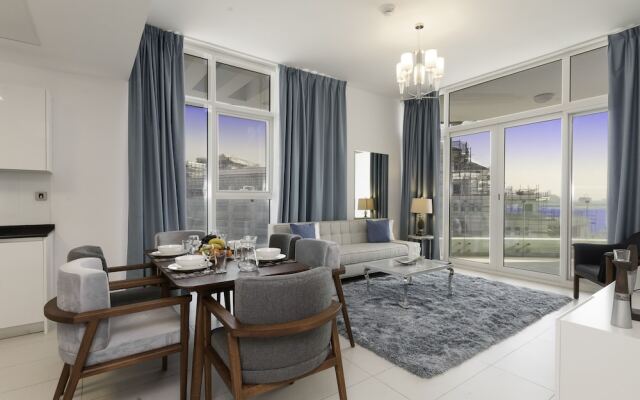 Luton Vacation Homes - Royal Bay