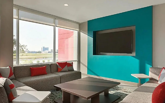 avid hotel Midland by IHG