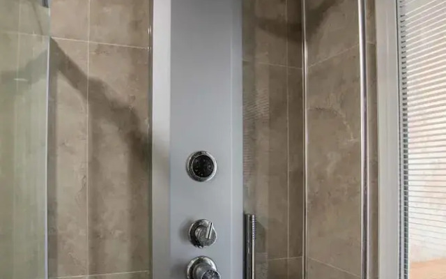 Clementine Suits Sigacik