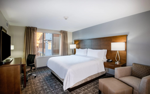 Staybridge Suites Scottsdale - Talking Stick by IHG