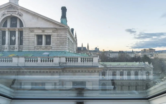 Palais Rathaus by Welcome2Vienna