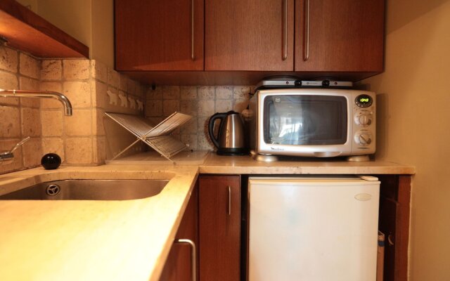 Elegant & Cozy Central Apt • 5' to Athens Metro St