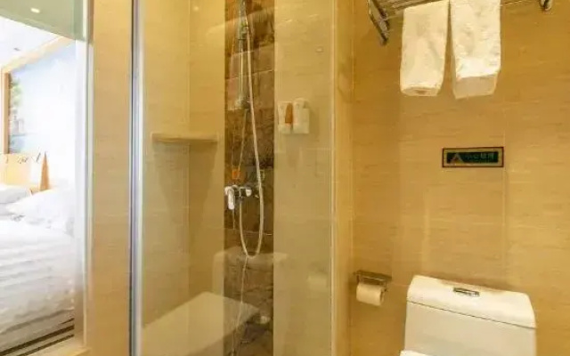 Vienna Hotel (Tianjin Five Avenues Youyi Road Cultural Center Subway Station)