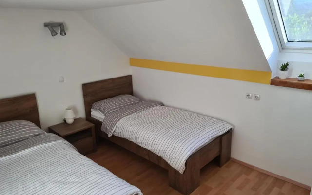 Rok Apartment