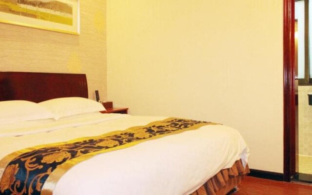 Glee Hotel