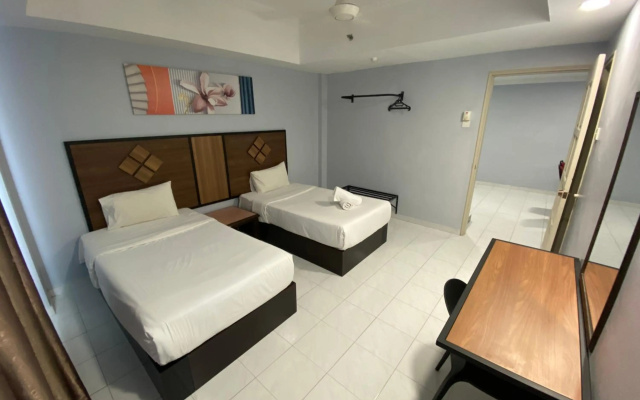 Leisure Cove Hotel & Apartments – Guest Rooms – Tanjung Bungah