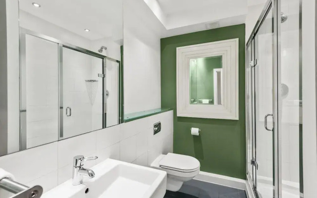 Bold Shoreditch Suites by Sonder