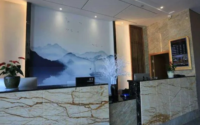 Riyue Lake Culture Hotel
