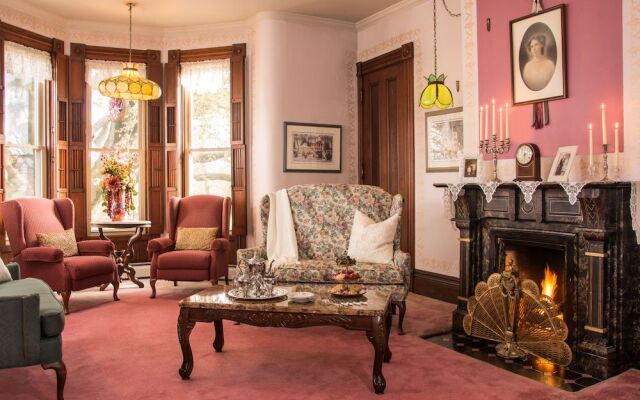 Sutherland House Victorian Bed & Breakfast