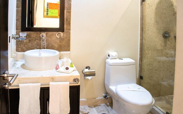 El Faro 303 Surf 1 Bedroom