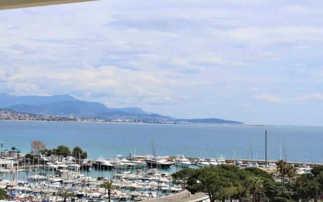 Appartement Villeneuve-Loubet, 2 pièces, 4 personnes - FR-1-252A-80