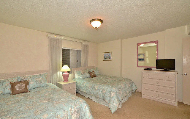 Shoreline Towers by Southern Vacation Rentals