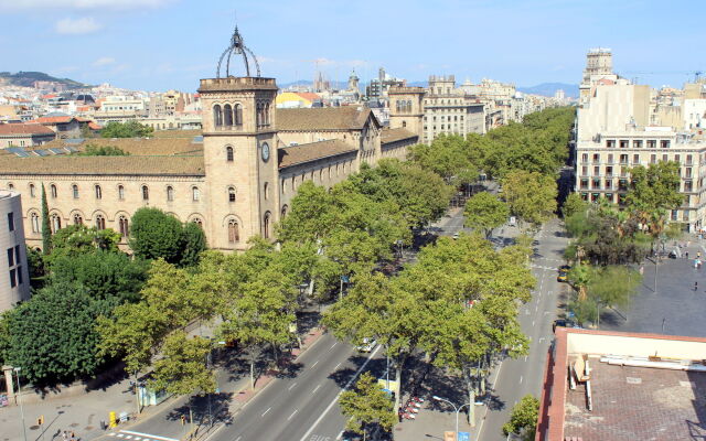 Stopbarcelona Universidad Apartments