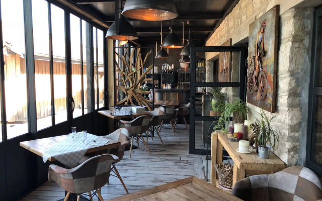 Hôtel Restaurant L'Atelier de Donat