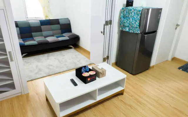 Spacious & Clean Bassura Apartment