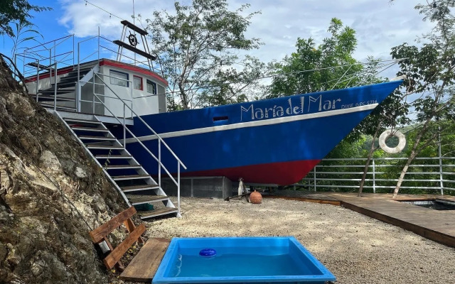 Barcaza Maria del Mar