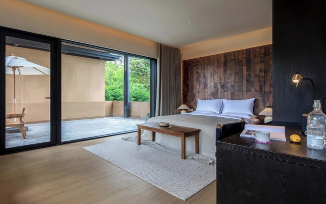 Mucheng Xichi Snow Mountain Art Resort