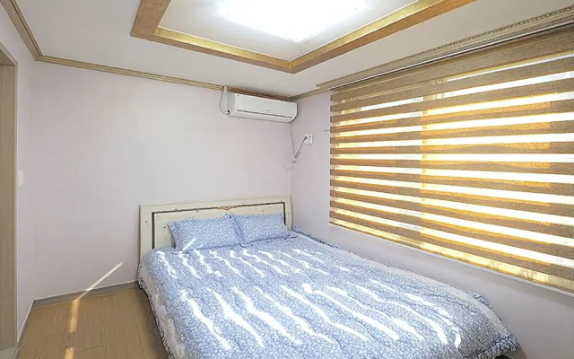 Daecheon Mama Pension