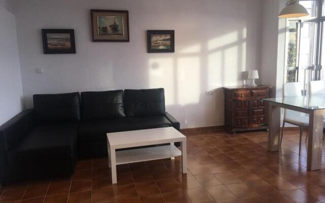 2 bedroom's flat on the beach, City center, 1 line