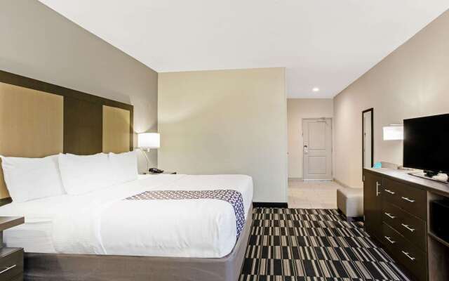 La Quinta Inn & Suites by Wyndham Sweetwater East