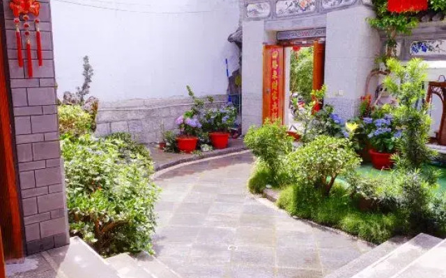 Dali Warm Country Homestay (Old Town Erhaimen)