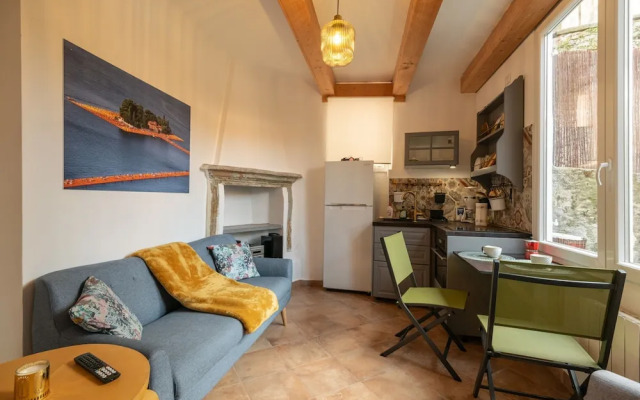 Aperol in Iseo With 1 Bedrooms and 1 Bathrooms