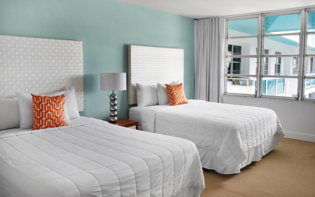 Seacoast Suites on Miami Beach
