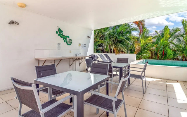 201 Lake Street Apartments