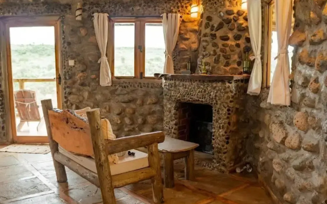 Honeymoon Hut