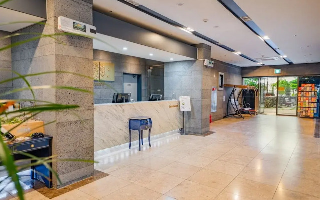 Waystone Seoubong Hotel