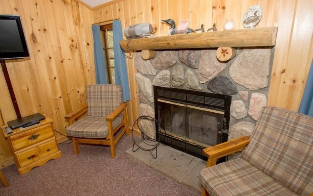 Timber Bay Lodge & Houseboats