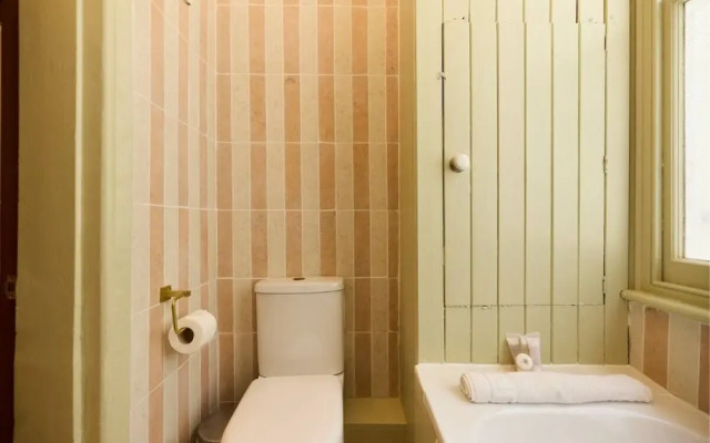 The London Hideaway Stylish 1-bed Flat Near Hampstead Heath