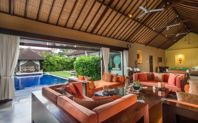 Villa Tania