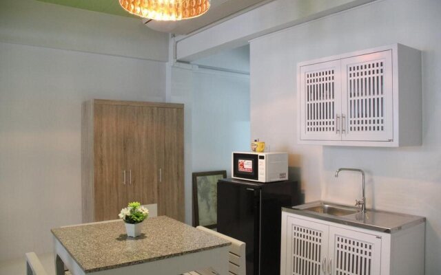 Mandarin Room