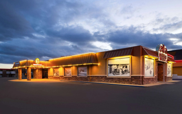 Super 8 by Wyndham Fallon