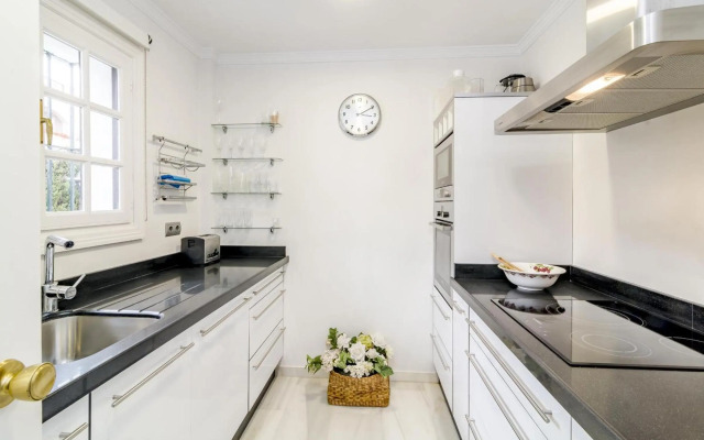 AB2-Aldea Blanca Puerto banus