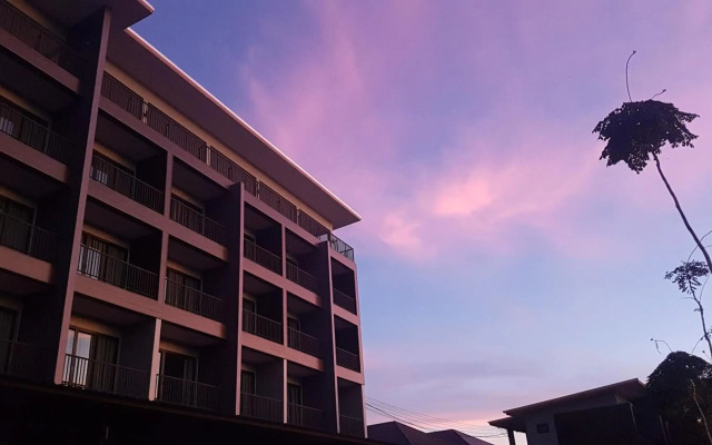 Riverawan Hotel (SHA Plus+)
