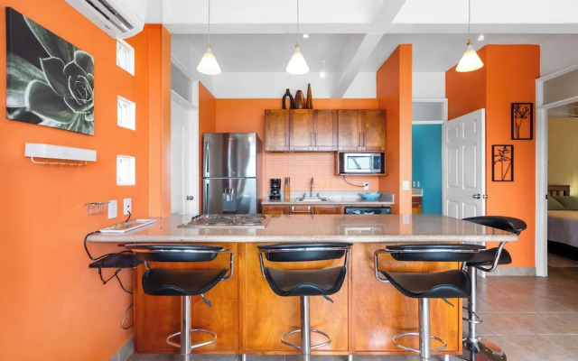 Modern Top-Floor Condo with Panoramic Views and Community Pool