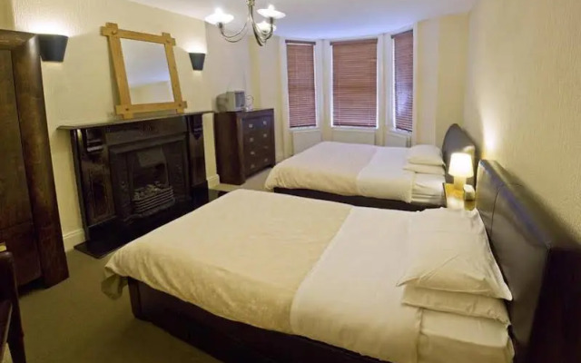 Somerton House B  B
