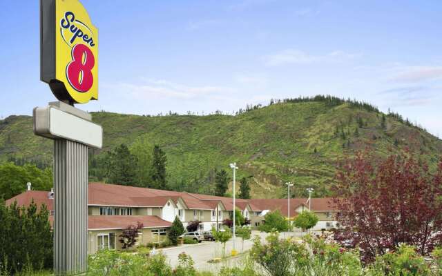 Super 8 by Wyndham West Kelowna BC