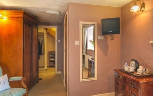 Tinhay Mill Guest House