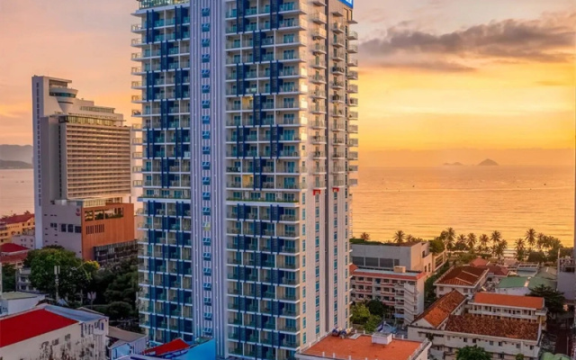 Ocean-view studio, 21st floor, Nha Trang, Vietnam