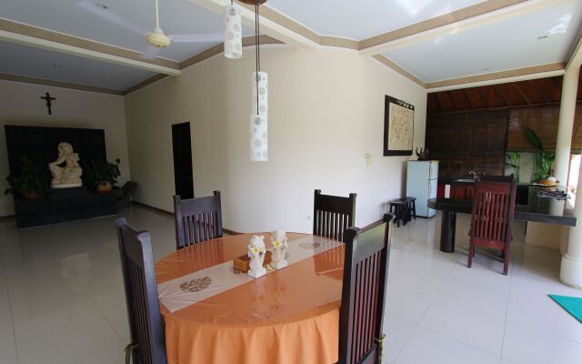Heliconia Villa