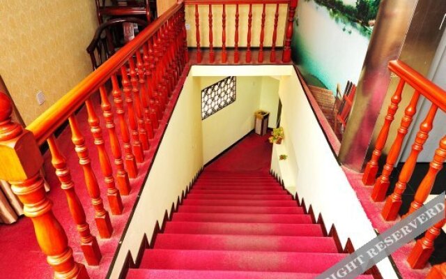 Xiamen Kangheng Yijing Hotel (Gaoqi Airport Houpu Subway Station)